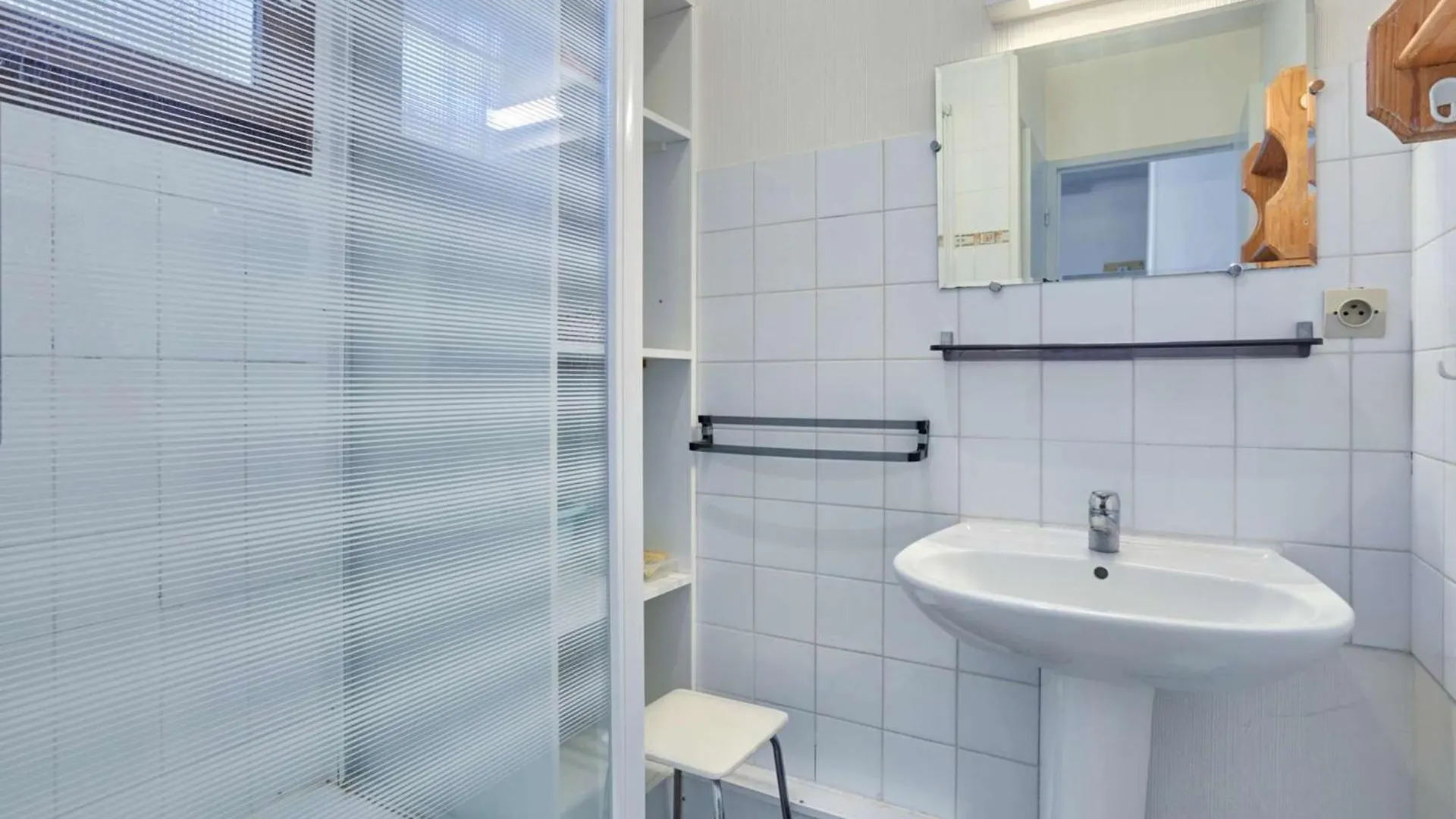 Apartment T1 Bis Avec Wifi, Terrasse, Proche Thermes - Fr-1-841-59 Cazaubon